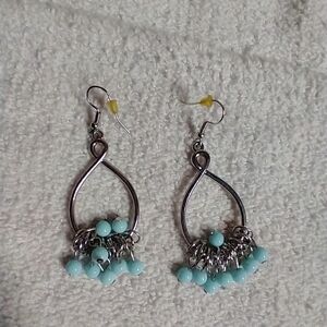 Blue silvertone dangle wire earrings